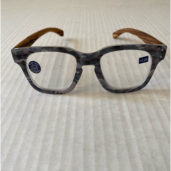 Peepers Accessories - NWT Peepers Still Life Readers 2.25 Chunky Rounded Square Frame Grey Blue Wood